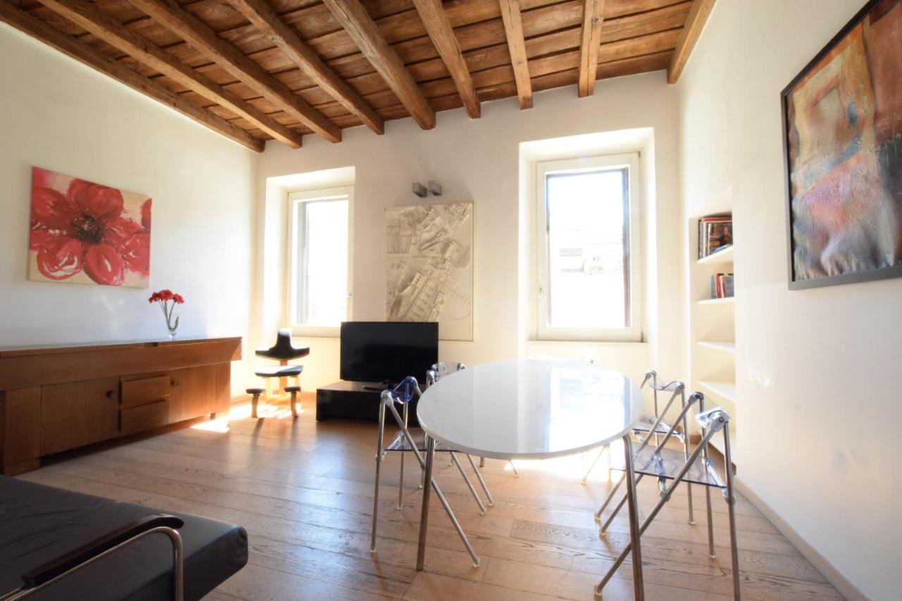 Modern Apartment In Campo De Fiori Rome Bagian luar foto