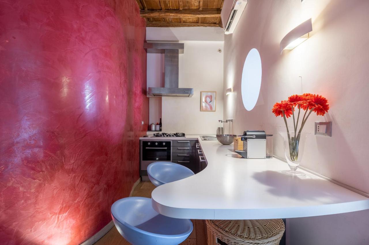 Modern Apartment In Campo De Fiori Rome Bagian luar foto