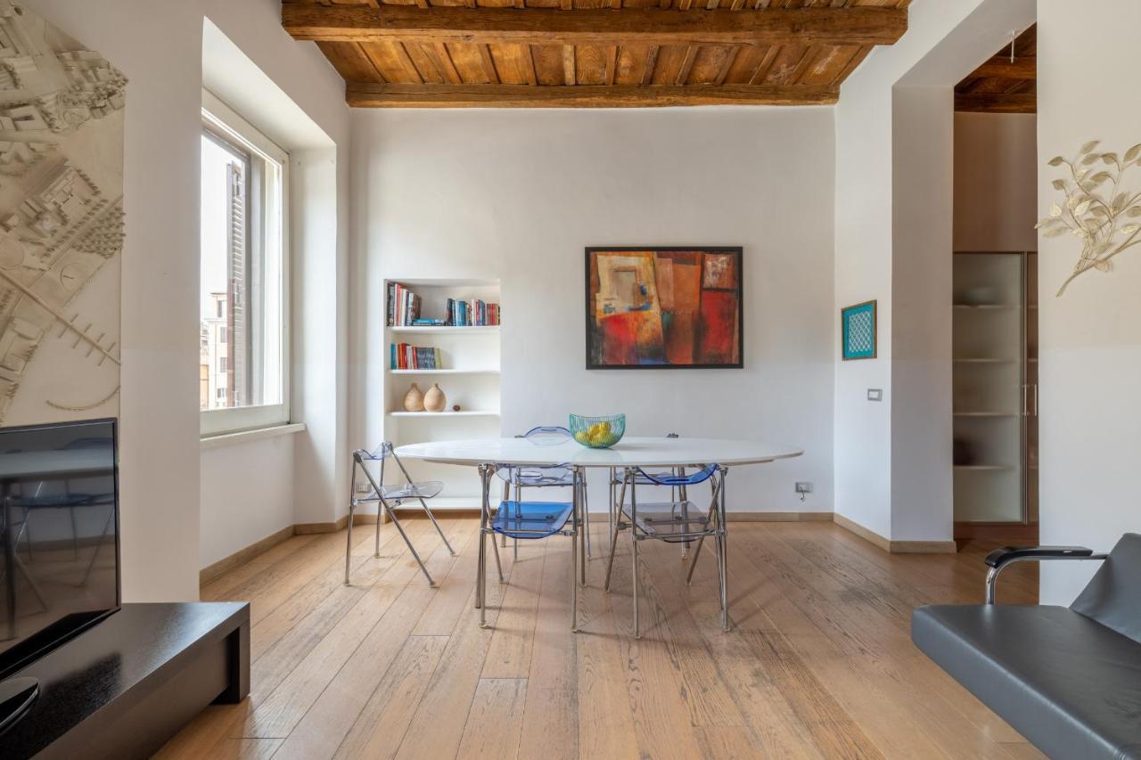 Modern Apartment In Campo De Fiori Rome Bagian luar foto